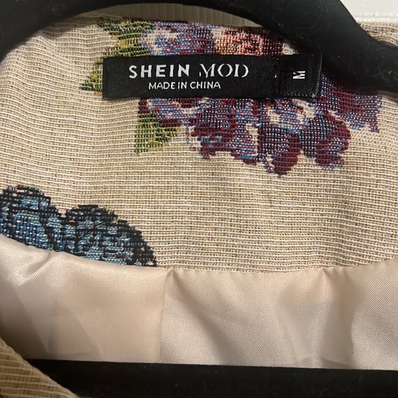 Vintage Style Butterfly Print Collarless Blazer - Picture 6 of 6